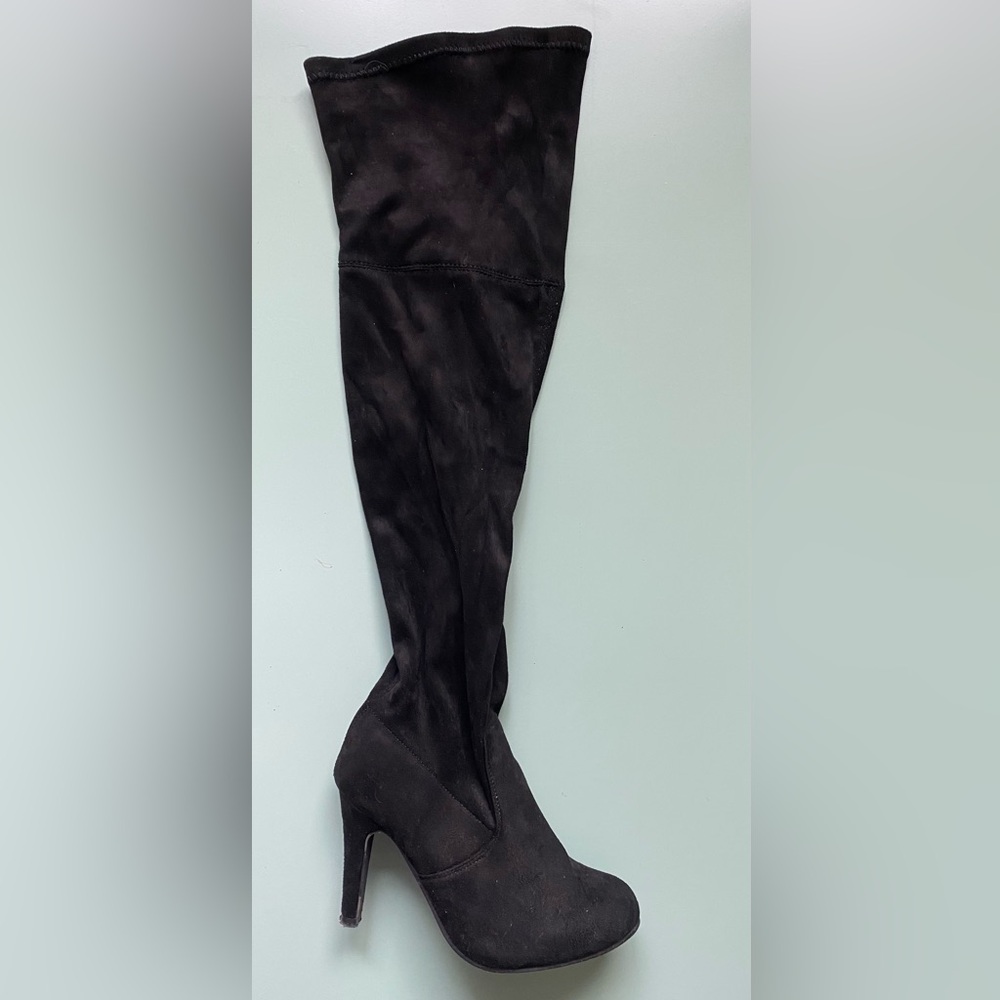 Black Over-the-Knee Boots